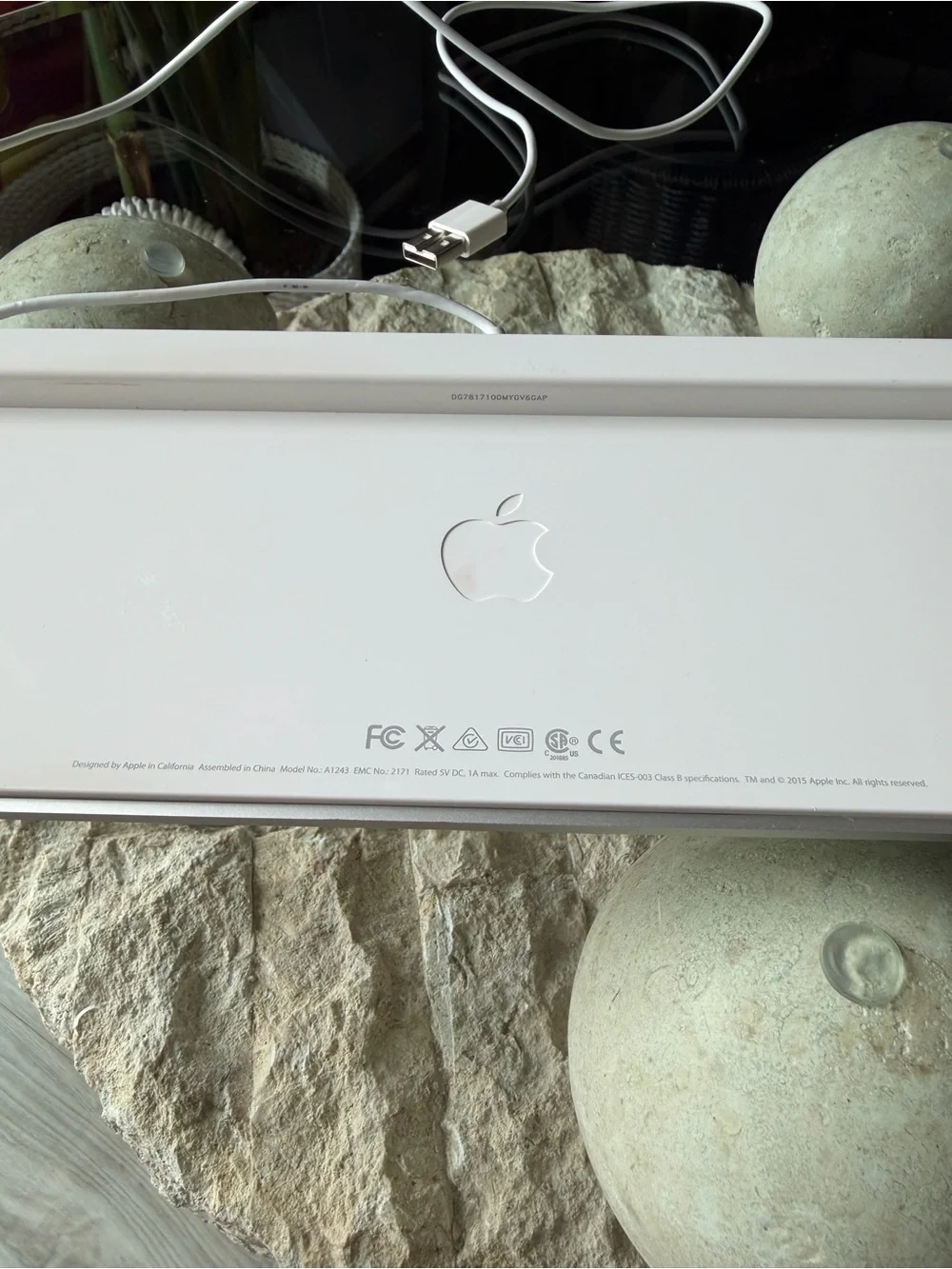 Apple A1243 USB Wired Aluminum Keyboard with Numeric Keypad for Mac